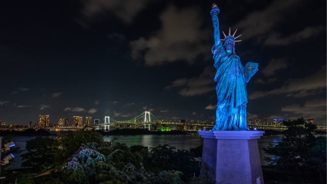 Even if you fall on your face, you’re still moving forward. - Victor Kiam