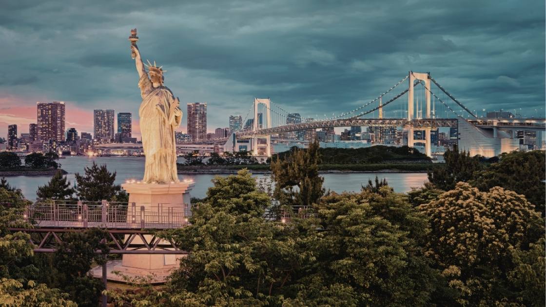 Don’t be afraid to give up the good to go for the great. - John D. Rockefeller