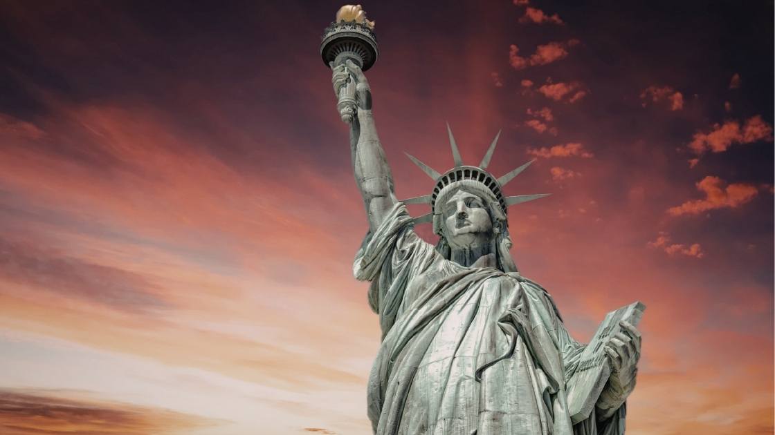 The future belongs to those who believe in the beauty of their dreams. - Eleanor Roosevelt